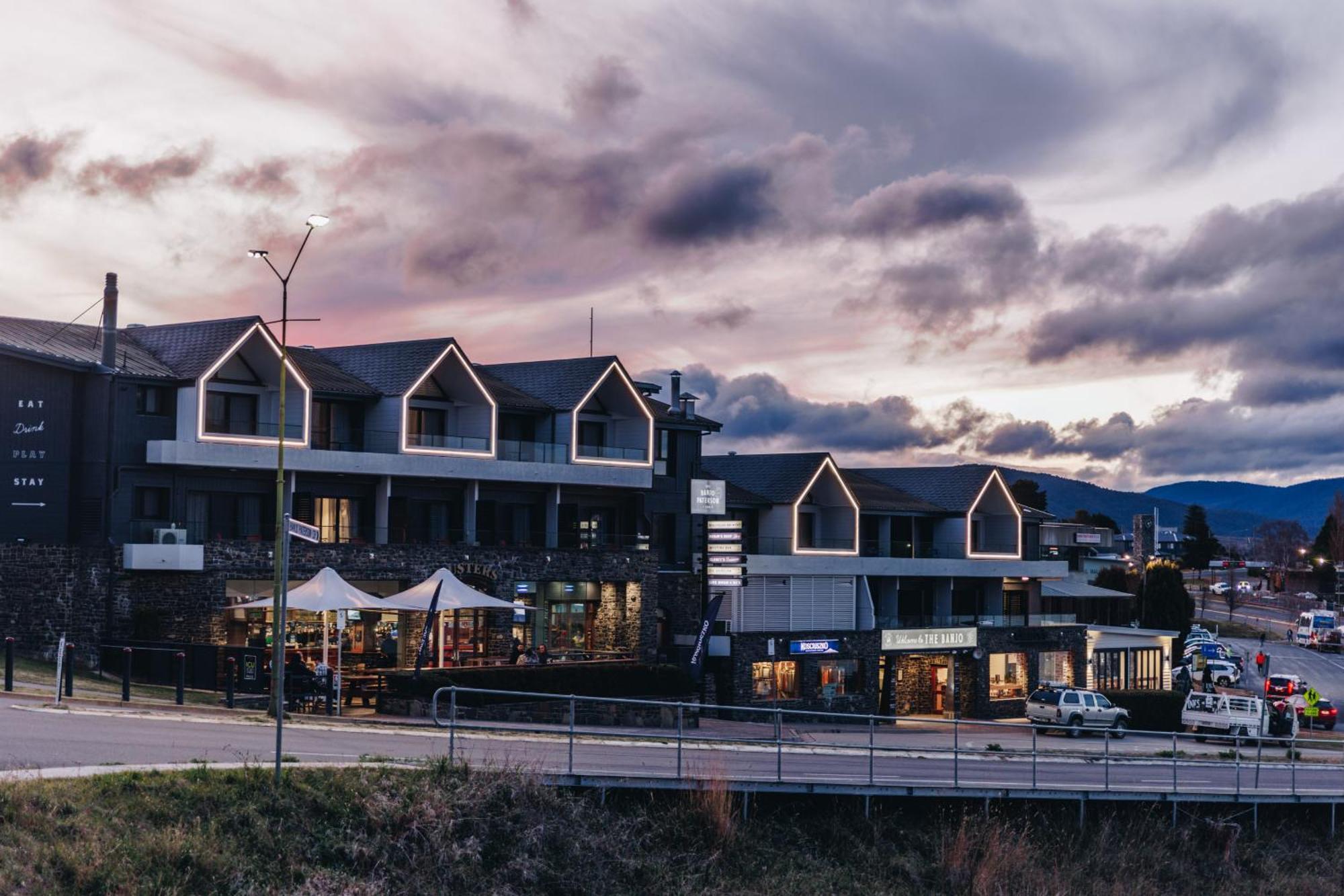 Banjo Paterson Inn Jindabyne Exterior photo