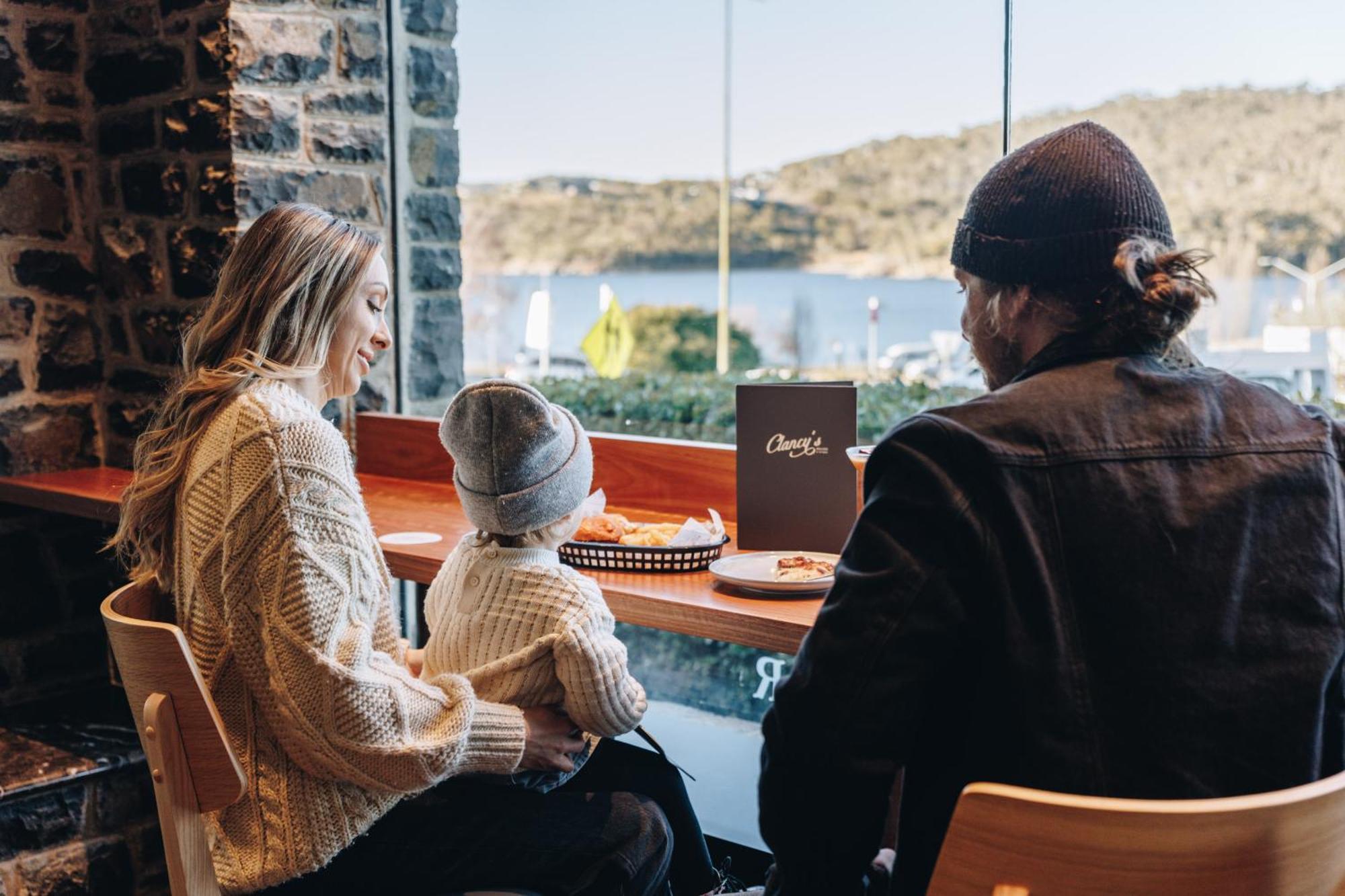 Banjo Paterson Inn Jindabyne Exterior photo